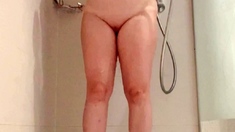 Amateur wild chick solo masturbation