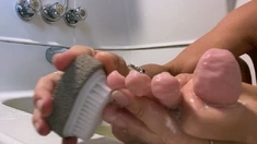 Lezlyan aka la_little_dancer_feet OnlyFans - Bathing and